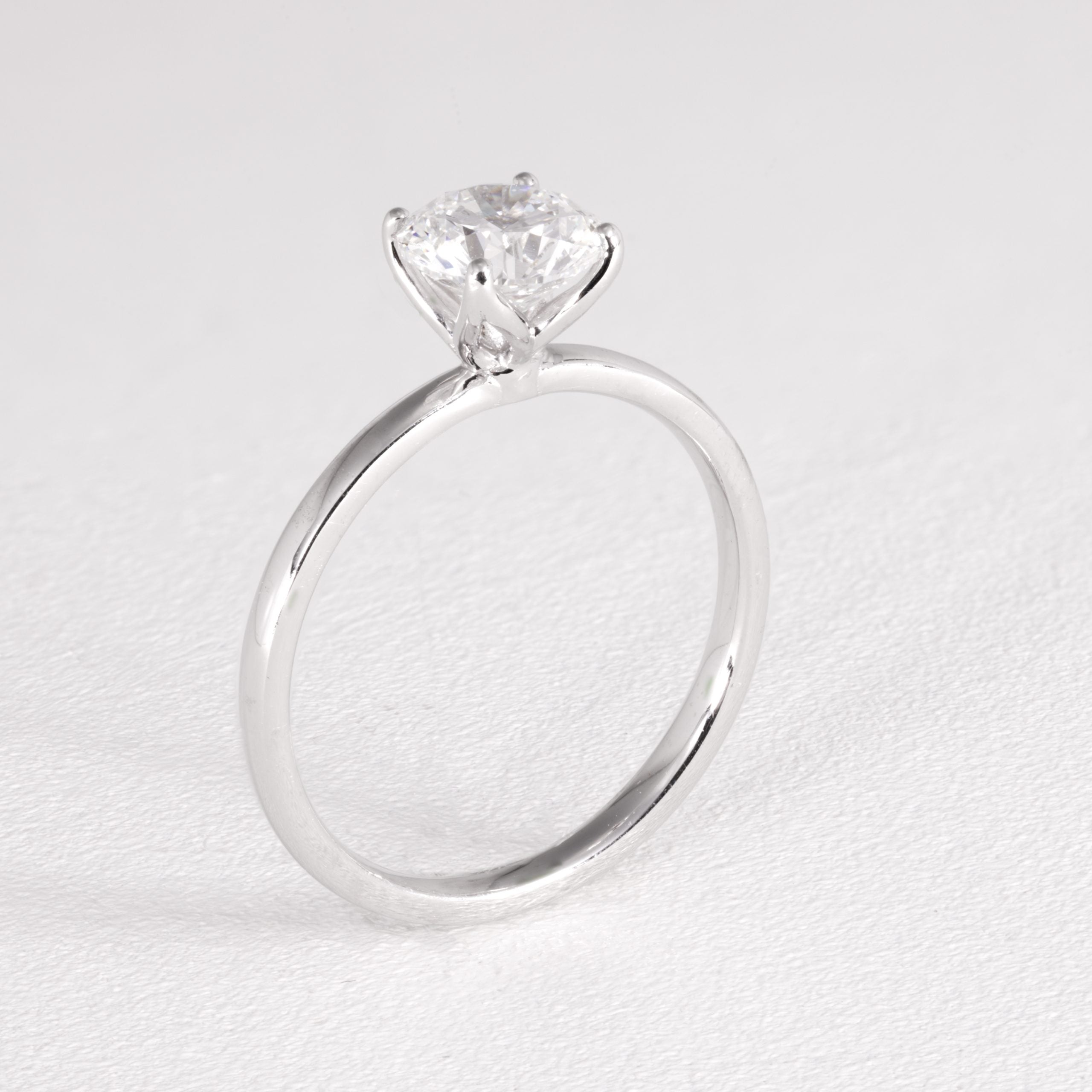18ct White Gold Diamond 4 Claw Set Solitaire Engagement Ring