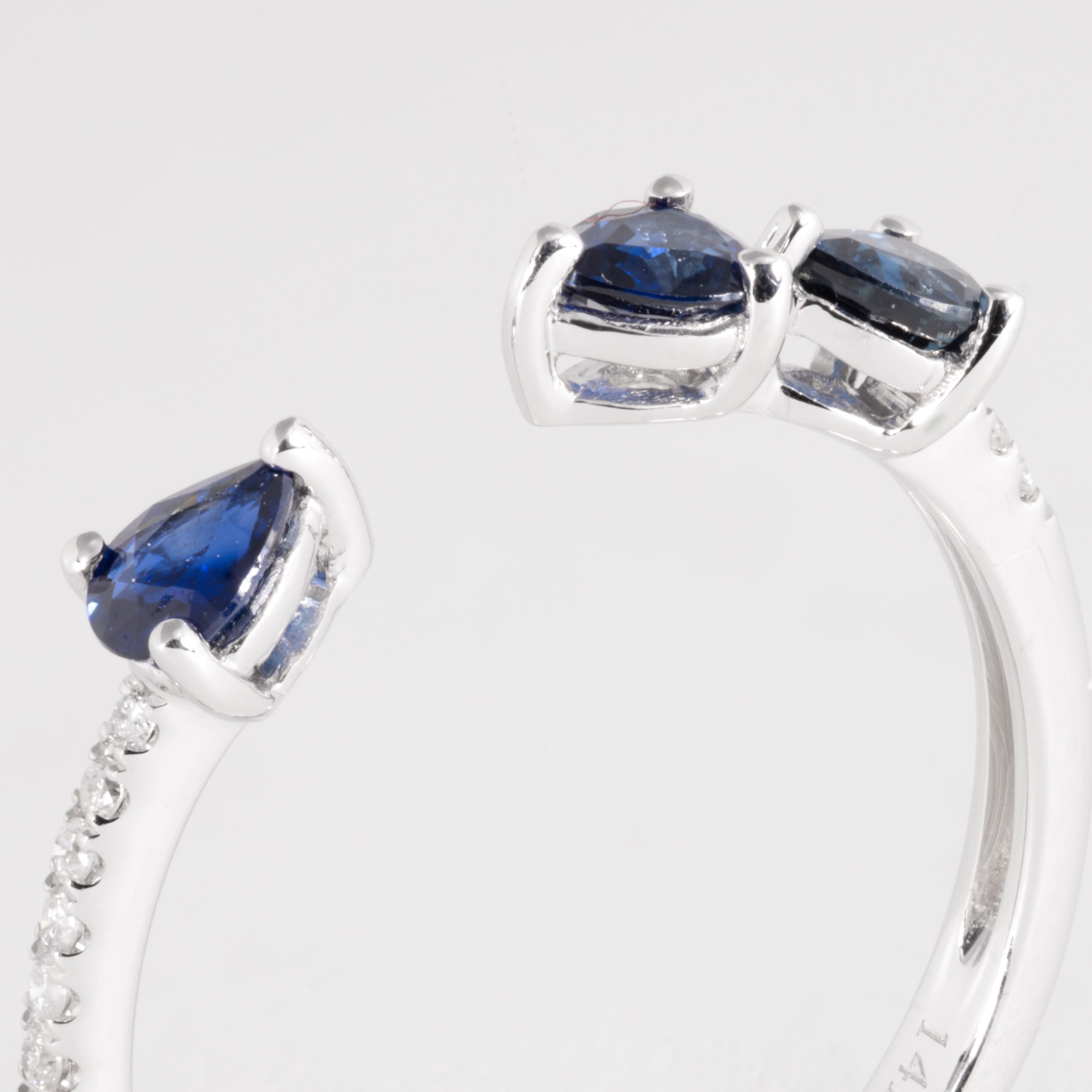 Blue Sapphire & Diamond Ring - Image 2